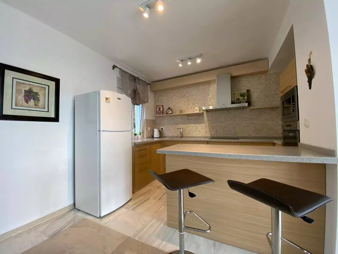 Flat 106m² in Montenegro, Sveti Stefan. Priced at 390000€ rent photo-29