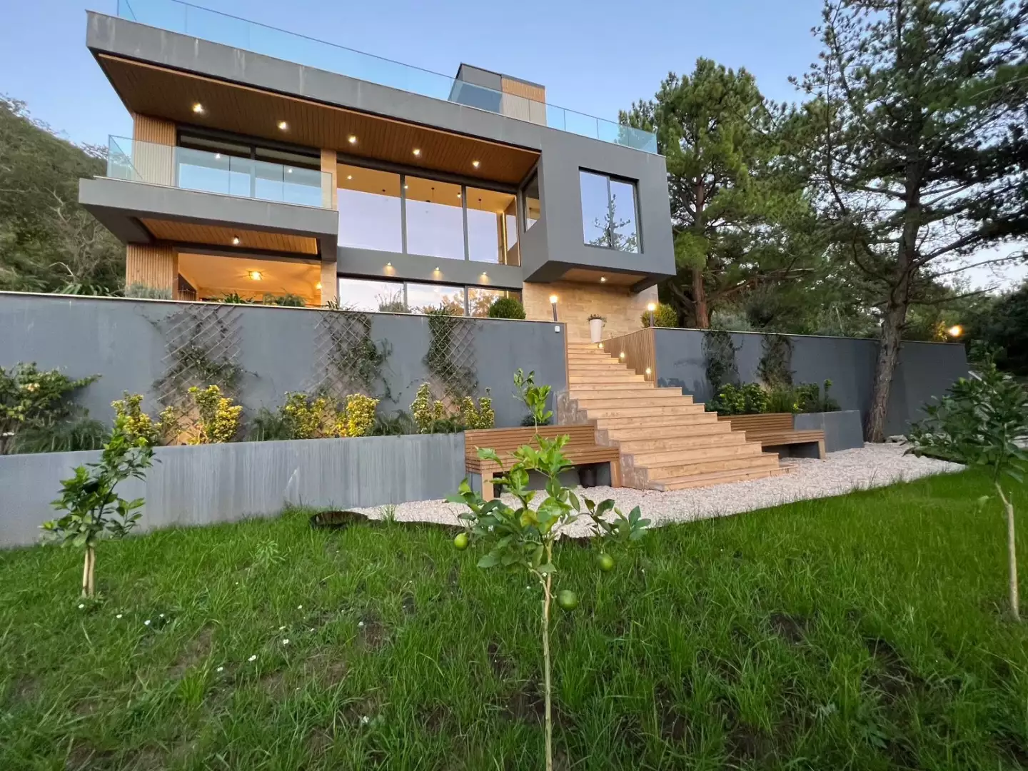 Villa 480m² in Montenegro, Tivat. Priced at 1750000€ rent photo-1
