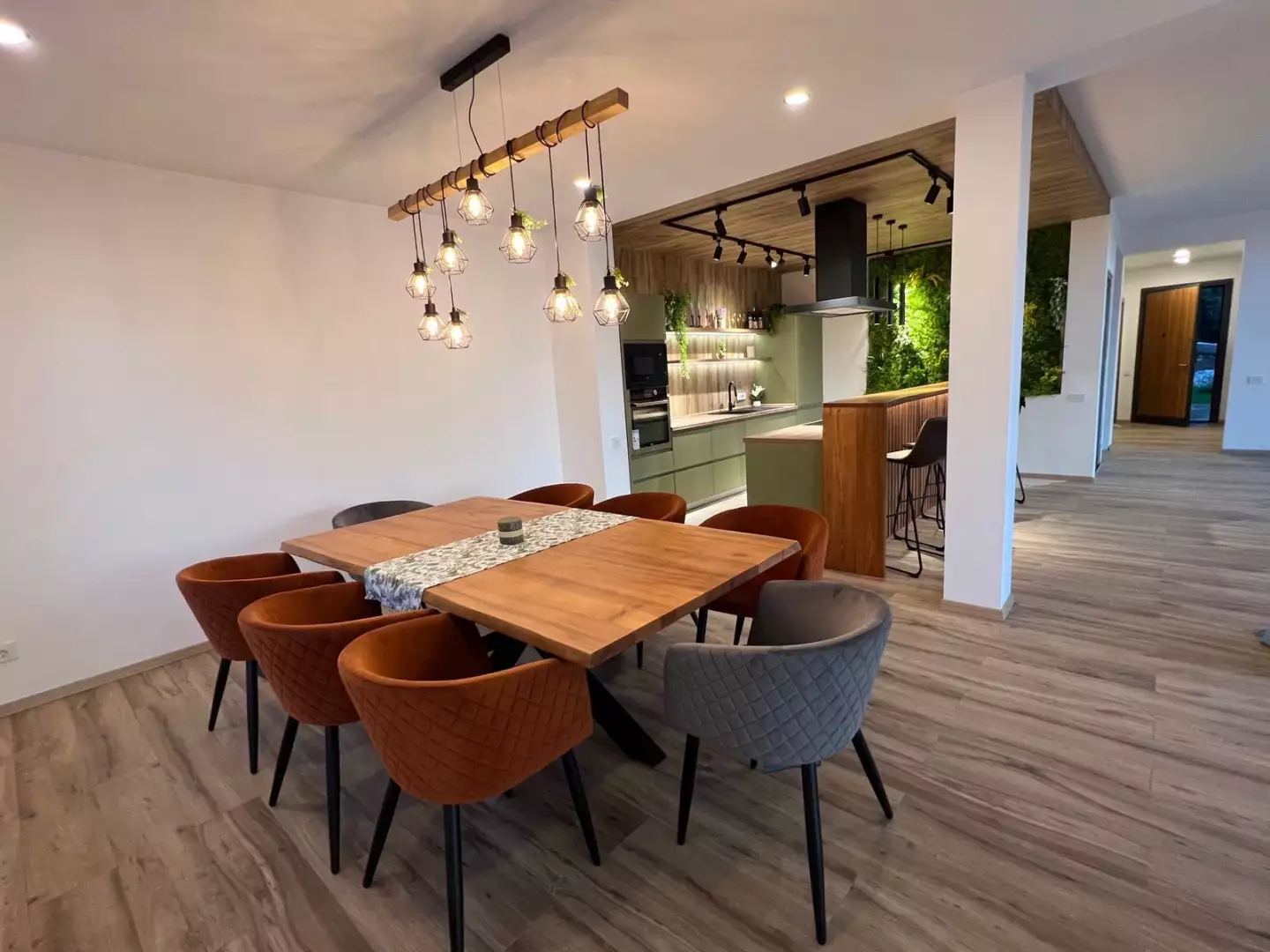 Villa 480m² in Montenegro, Tivat. Priced at 1750000€ rent photo-3