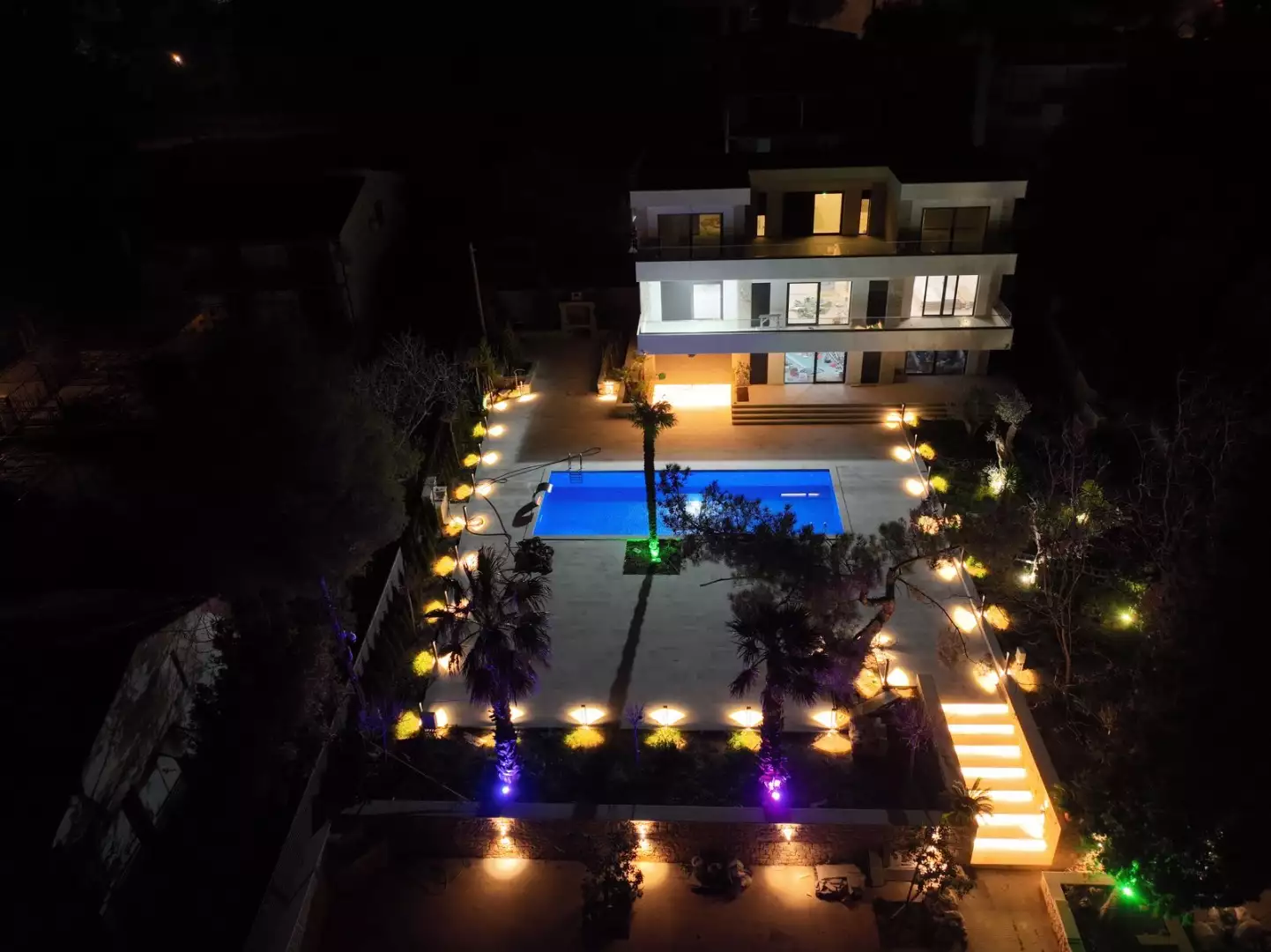 Villa 450m² in Montenegro, Bar. Priced at 1800000€ rent photo-2