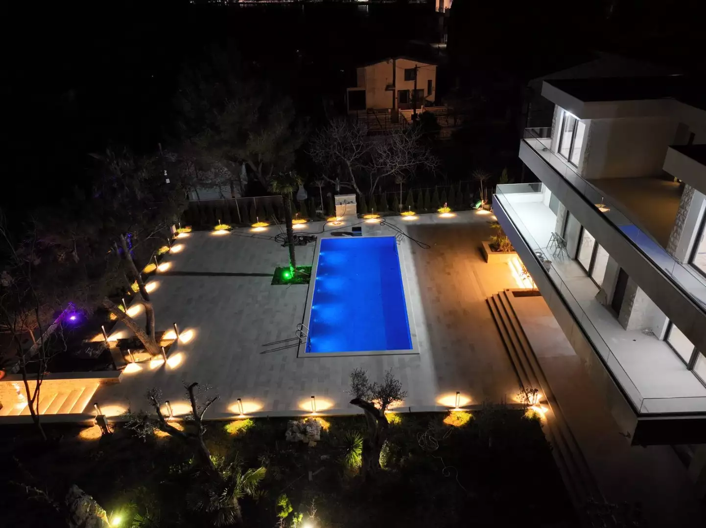 Villa 450m² in Montenegro, Bar. Priced at 1800000€ rent photo-3