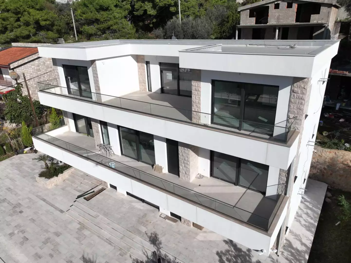 Villa 450m² in Montenegro, Bar. Priced at 1800000€ rent photo-11