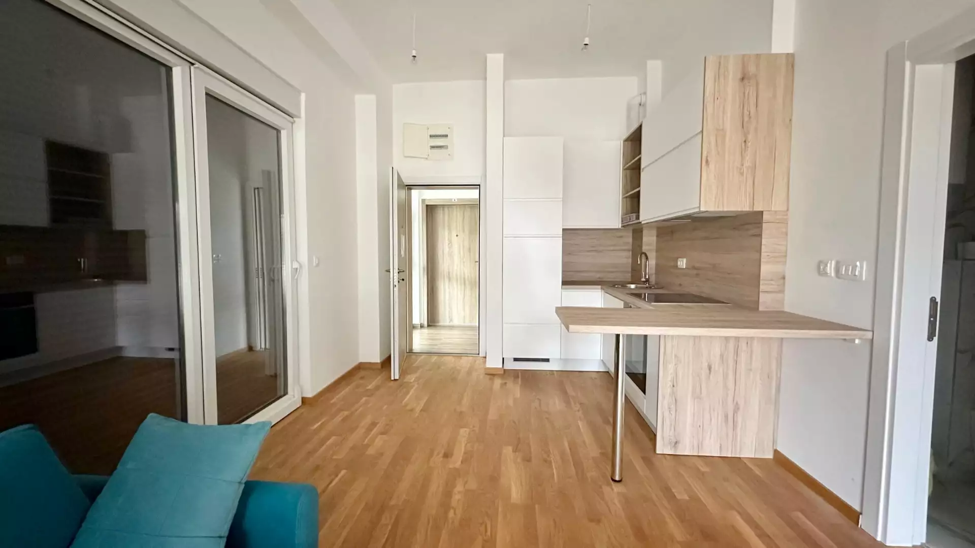 Flat 36m² in Montenegro, Bar. Priced at 120000€ rent photo-11