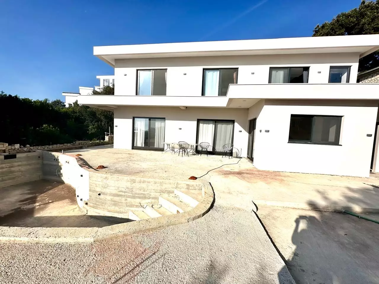 Villa 250m² in Montenegro, Utjeha. Priced at 430000€ rent photo-4