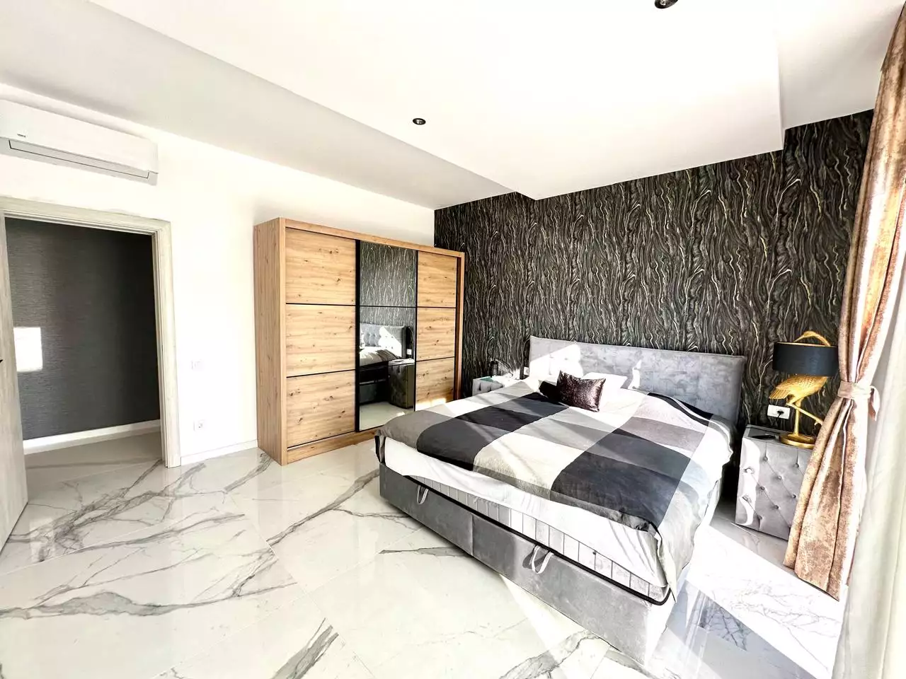 Villa 250m² in Montenegro, Utjeha. Priced at 430000€ rent photo-18