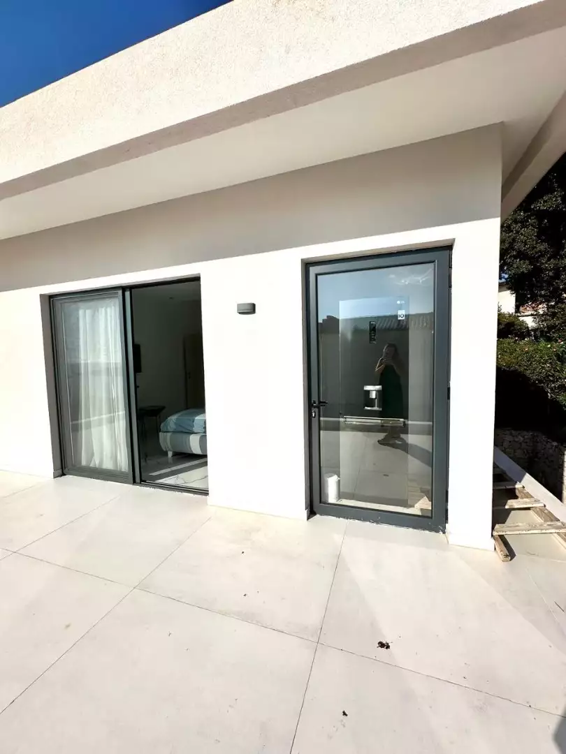 Villa 250m² in Montenegro, Utjeha. Priced at 430000€ rent photo-22