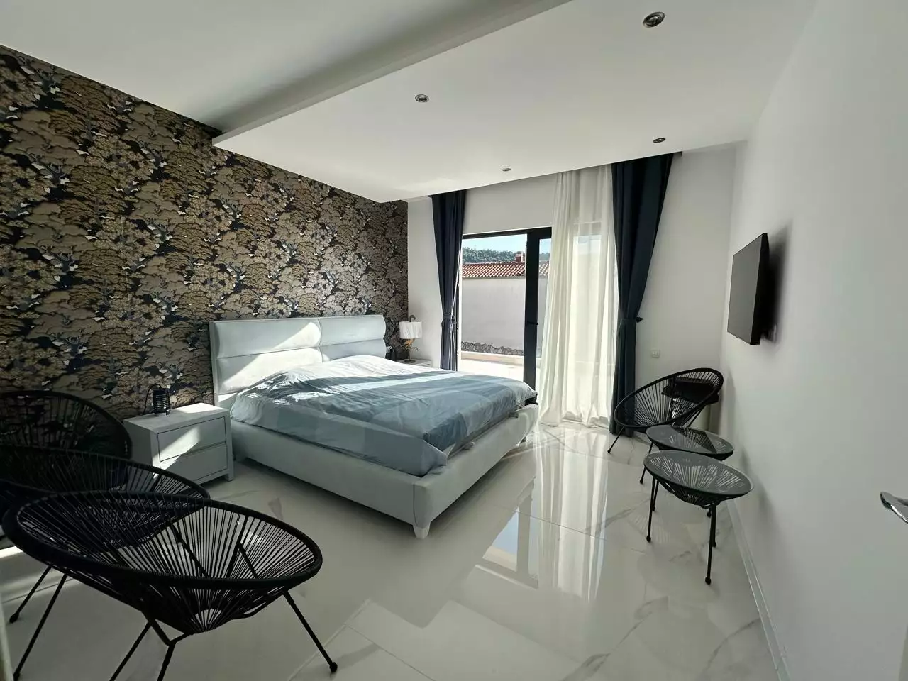 Villa 250m² in Montenegro, Utjeha. Priced at 430000€ rent photo-45