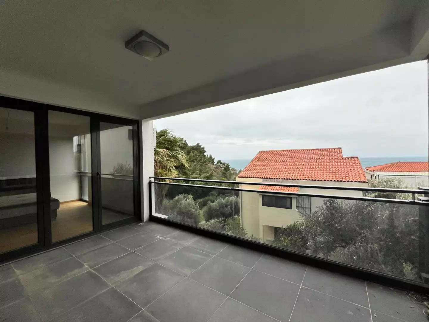Flat 133m² in Montenegro, Sveti Stefan. Priced at 413000€ rent photo-1