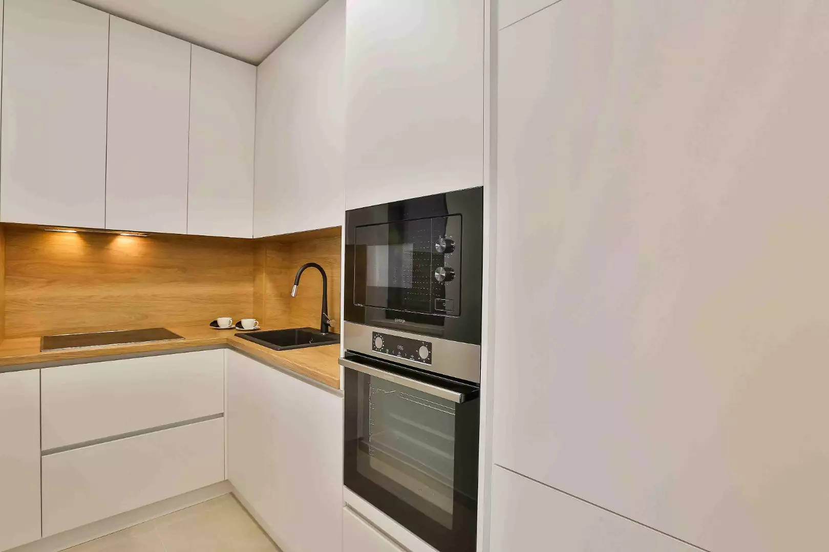 Flat 42m² in Montenegro, Budva. Priced at 250000€ rent photo-13