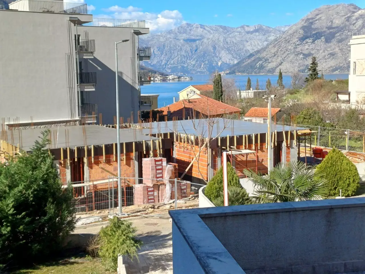 Flat 38m² in Montenegro, Dobrota. Priced at 95000€ rent photo-5