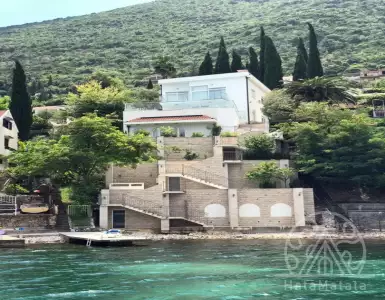 Buy in Montenegro for 2300000€