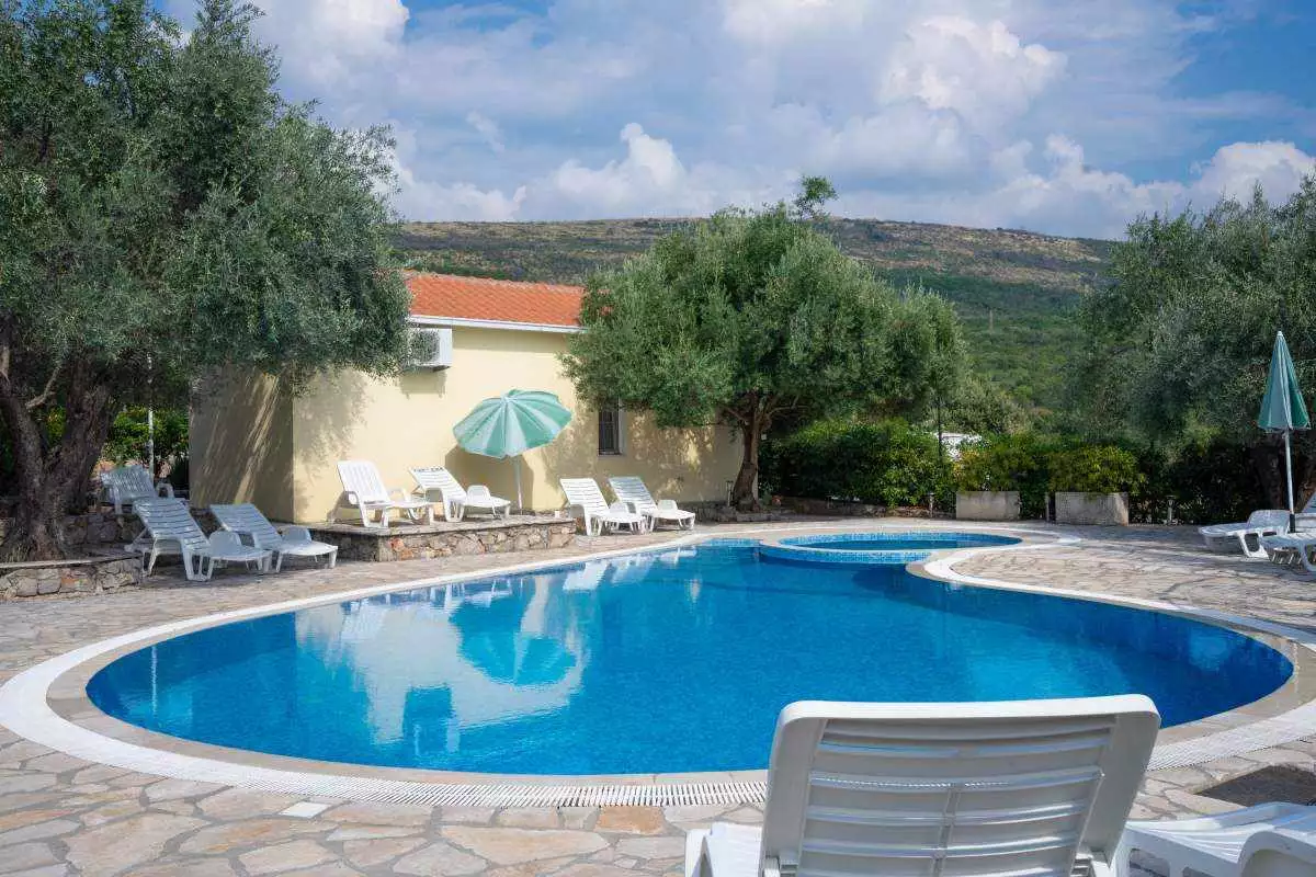 House 230m² in Montenegro, Bigova. Priced at 450000€ rent photo-3