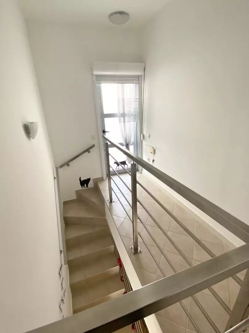 House 200m² in Montenegro, Budva. Priced at 550000€ rent photo-14