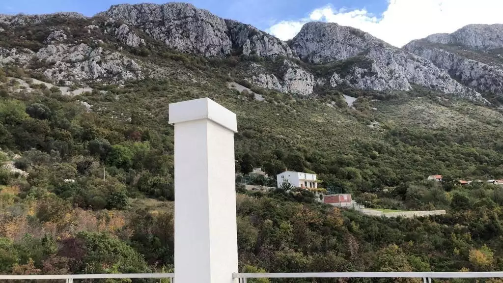 House 200m² in Montenegro, Budva. Priced at 550000€ rent photo-23