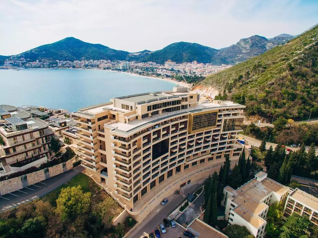 Flat 77m² in Montenegro, Budva. Priced at 280000€ rent photo-3