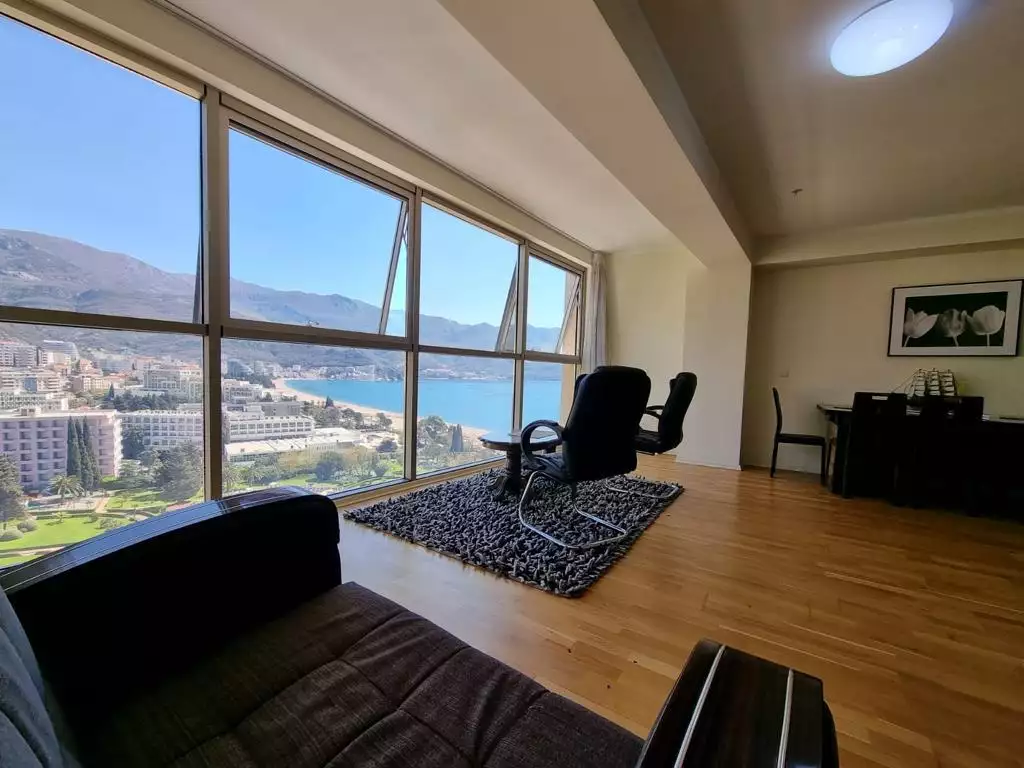 Flat 77m² in Montenegro, Budva. Priced at 280000€ rent photo-4