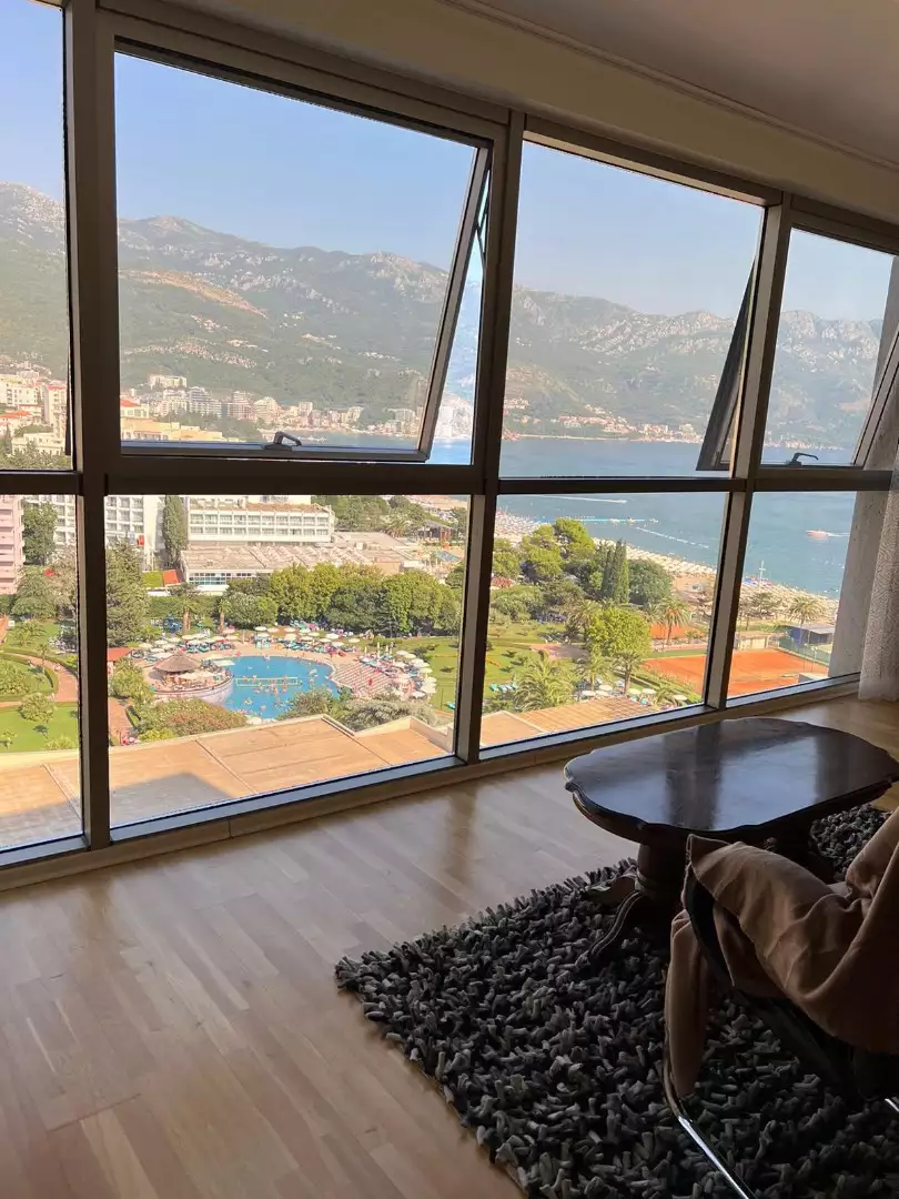 Flat 77m² in Montenegro, Budva. Priced at 280000€ rent photo-9