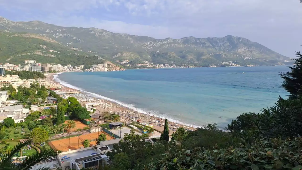 Flat 77m² in Montenegro, Budva. Priced at 280000€ rent photo-26