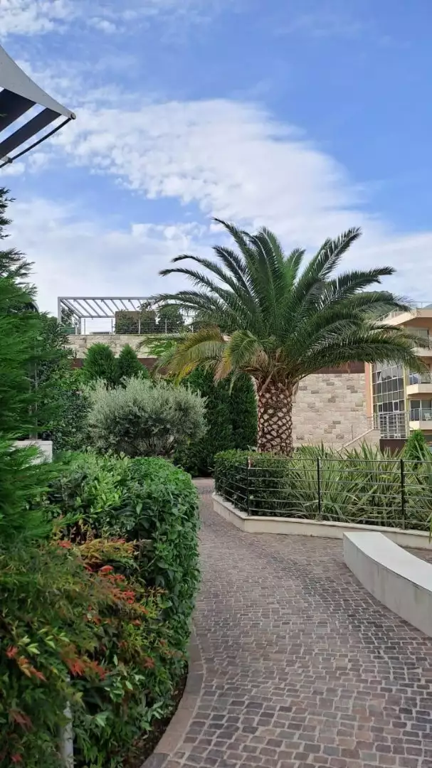 Flat 77m² in Montenegro, Budva. Priced at 280000€ rent photo-28