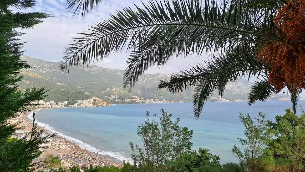 Flat 77m² in Montenegro, Budva. Priced at 280000€ rent photo-30