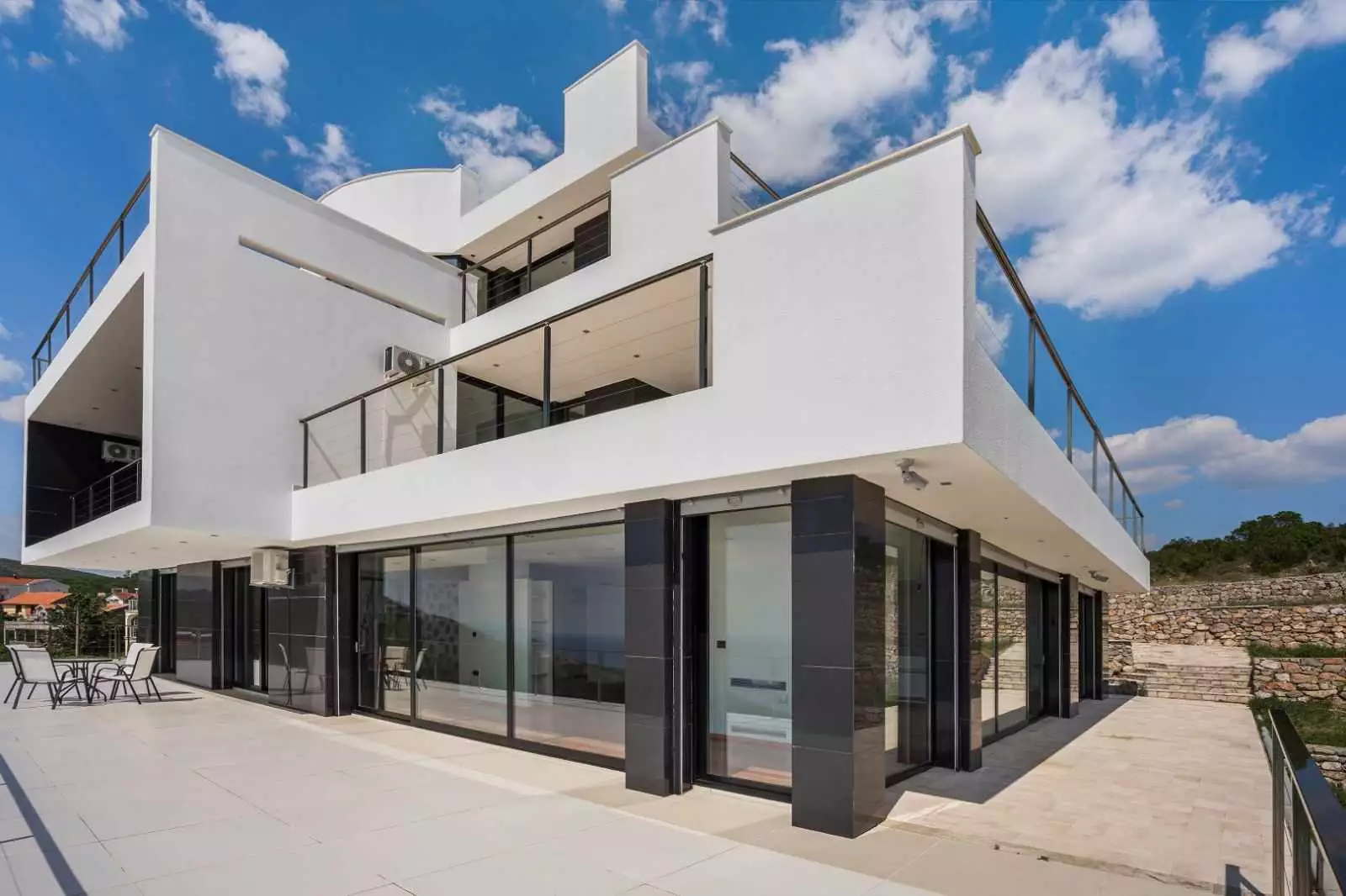 Villa 1150m² in Montenegro, Budva. Priced at 1500000€ rent photo-2