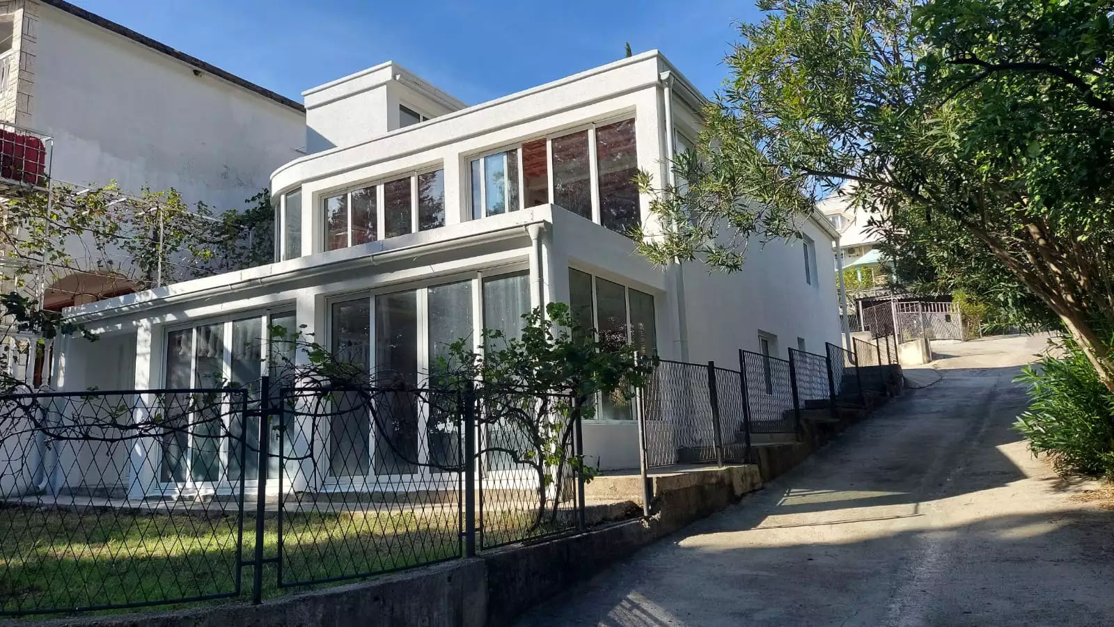 House 224m² in Montenegro, Sutomore. Priced at 169000€ rent photo-8