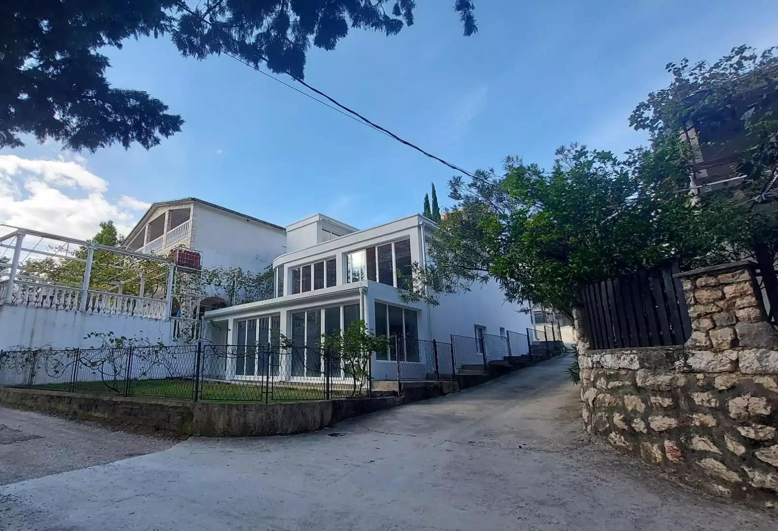 House 224m² in Montenegro, Sutomore. Priced at 169000€ rent photo-10