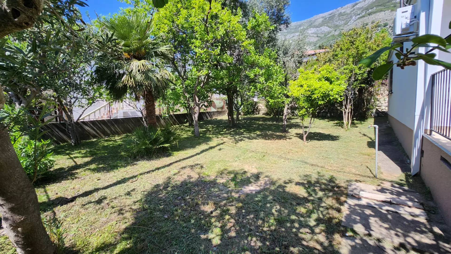House 99m² in Montenegro, Sutomore. Priced at 150000€ rent photo-4