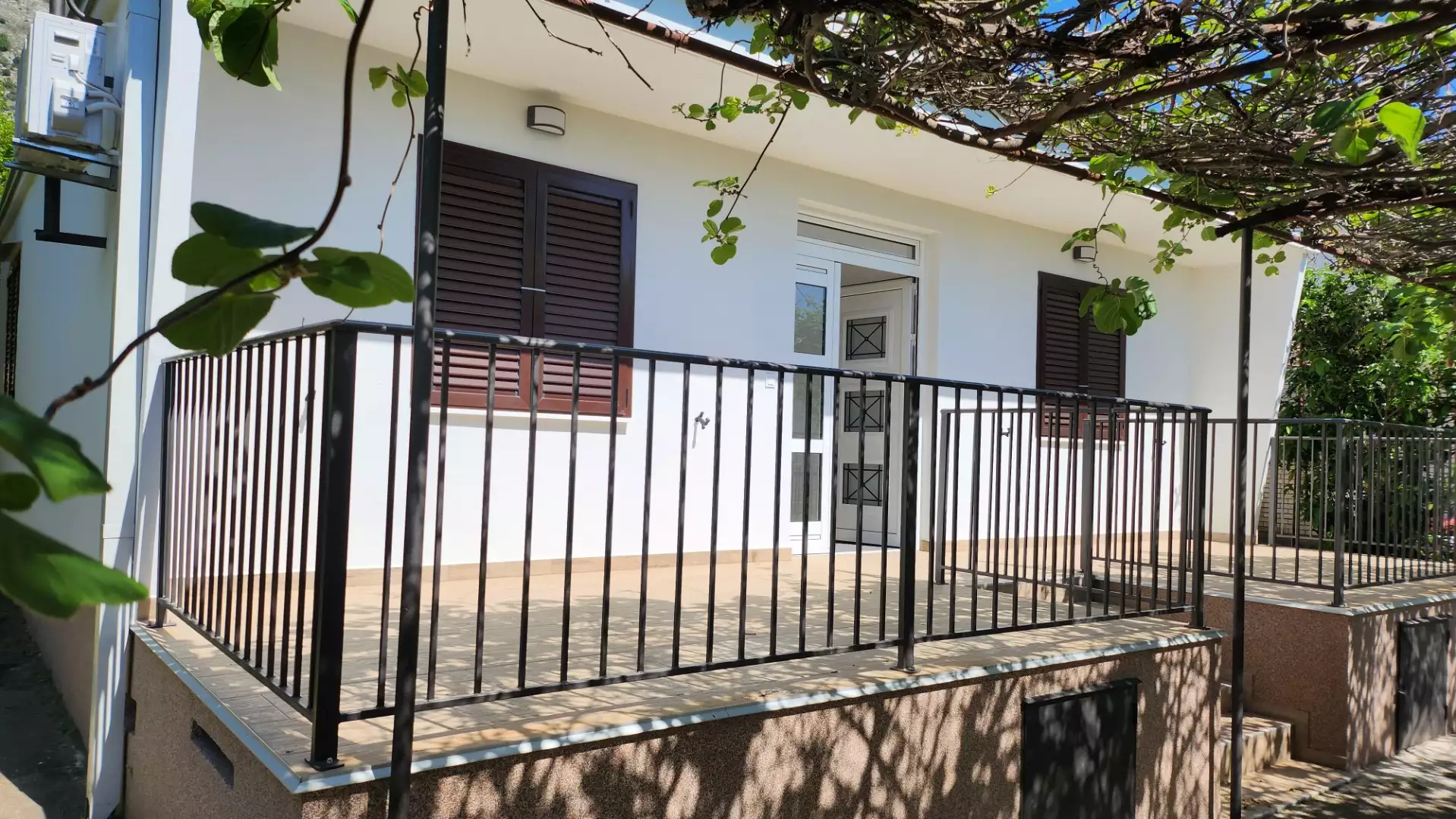 House 99m² in Montenegro, Sutomore. Priced at 150000€ rent photo-6