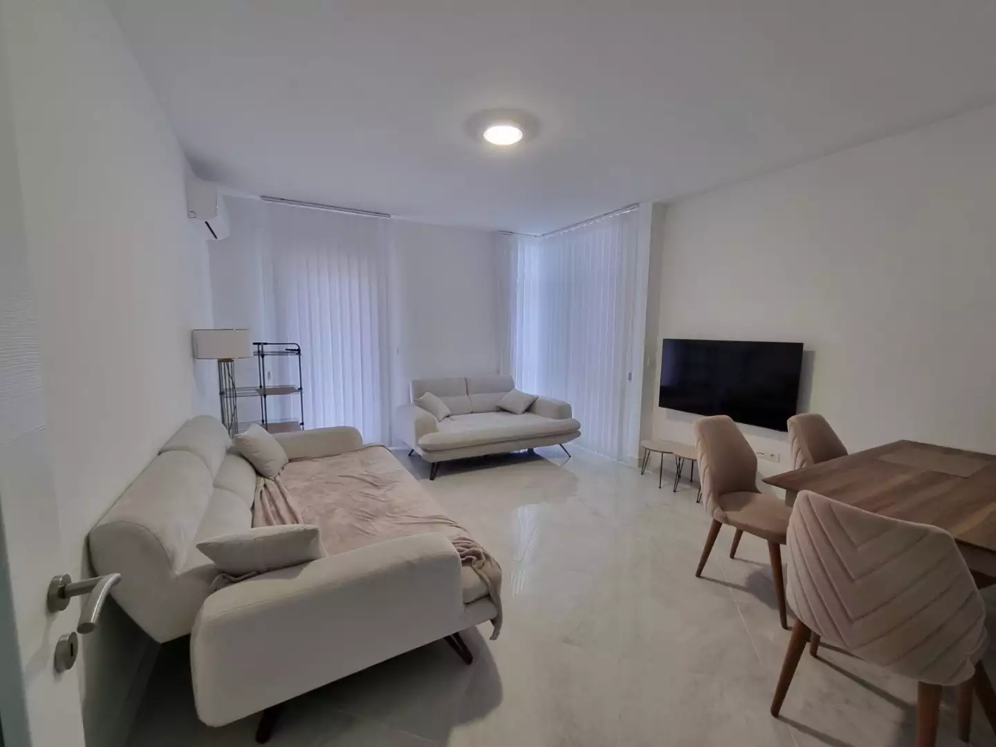 Flat 95m² in Montenegro, Budva. Priced at 300000€ rent photo-8