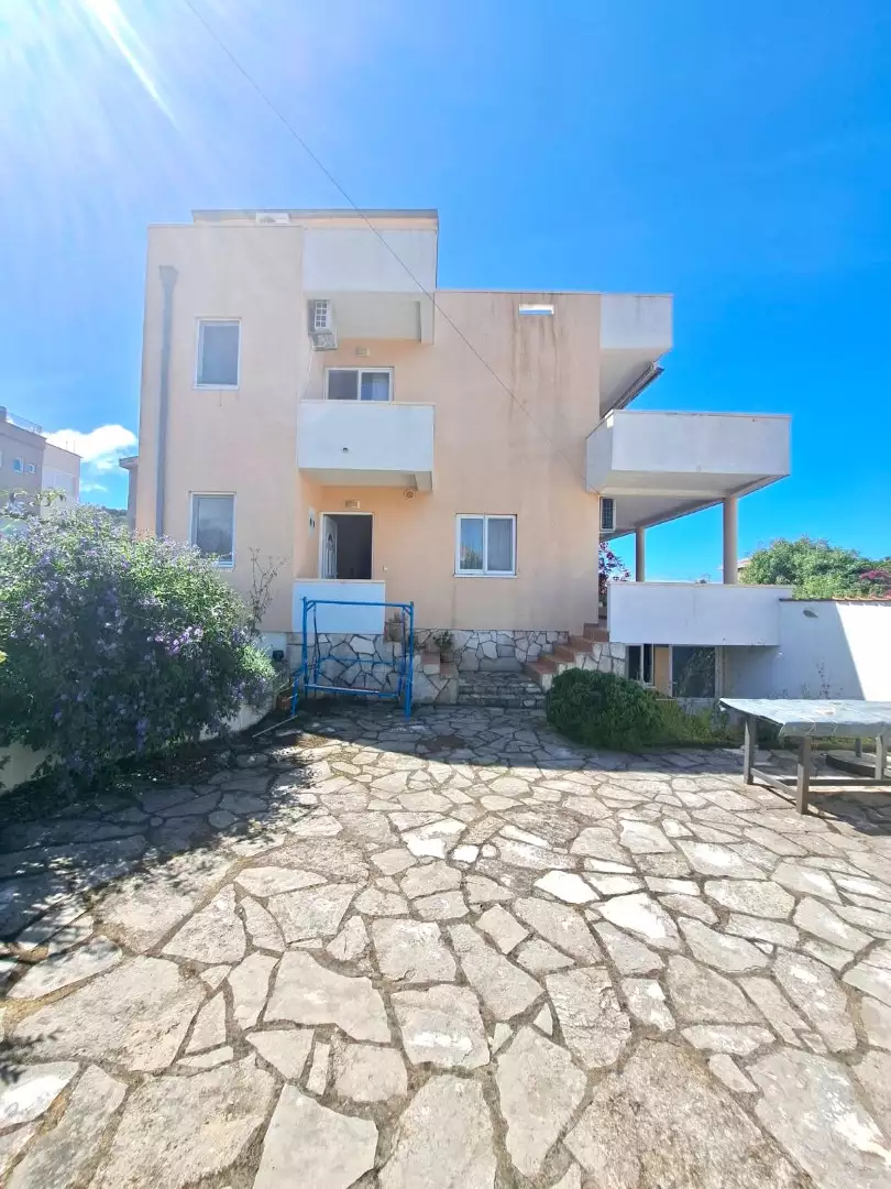House 250m² in Montenegro, Utjeha. Priced at 260000€ rent photo-2