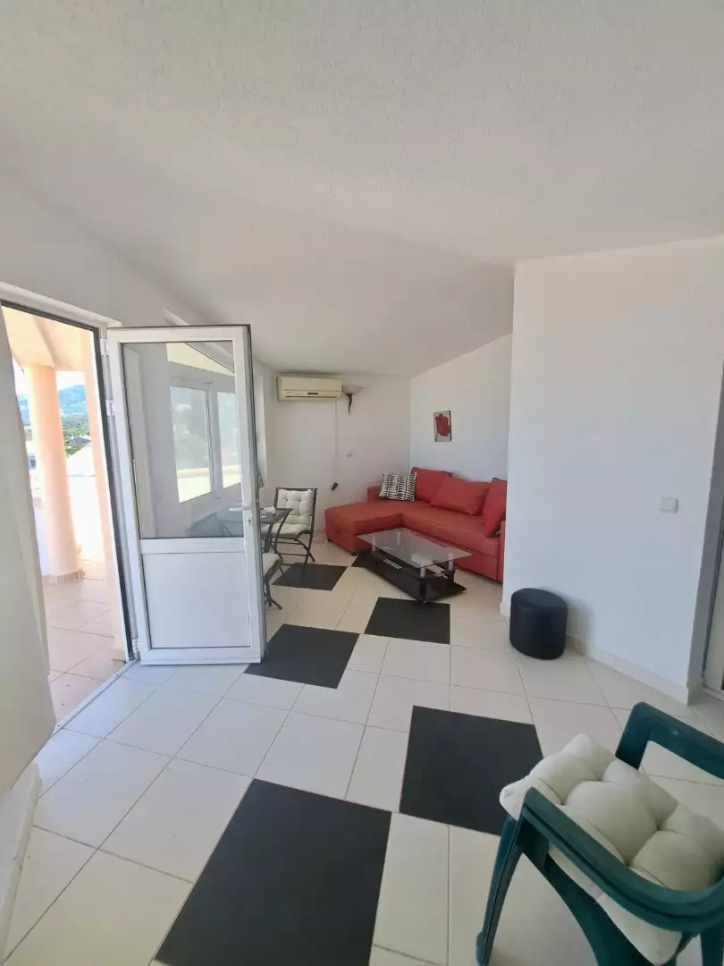 House 250m² in Montenegro, Utjeha. Priced at 260000€ rent photo-8