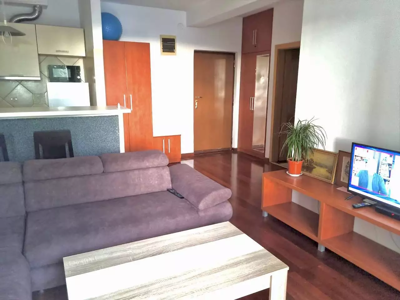 Flat 50m² in Montenegro, Petrovac. Priced at 99000€ rent photo-1