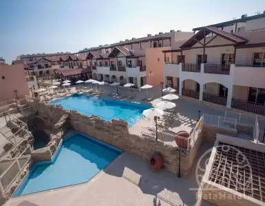 Buy in Cyprus for 93396€