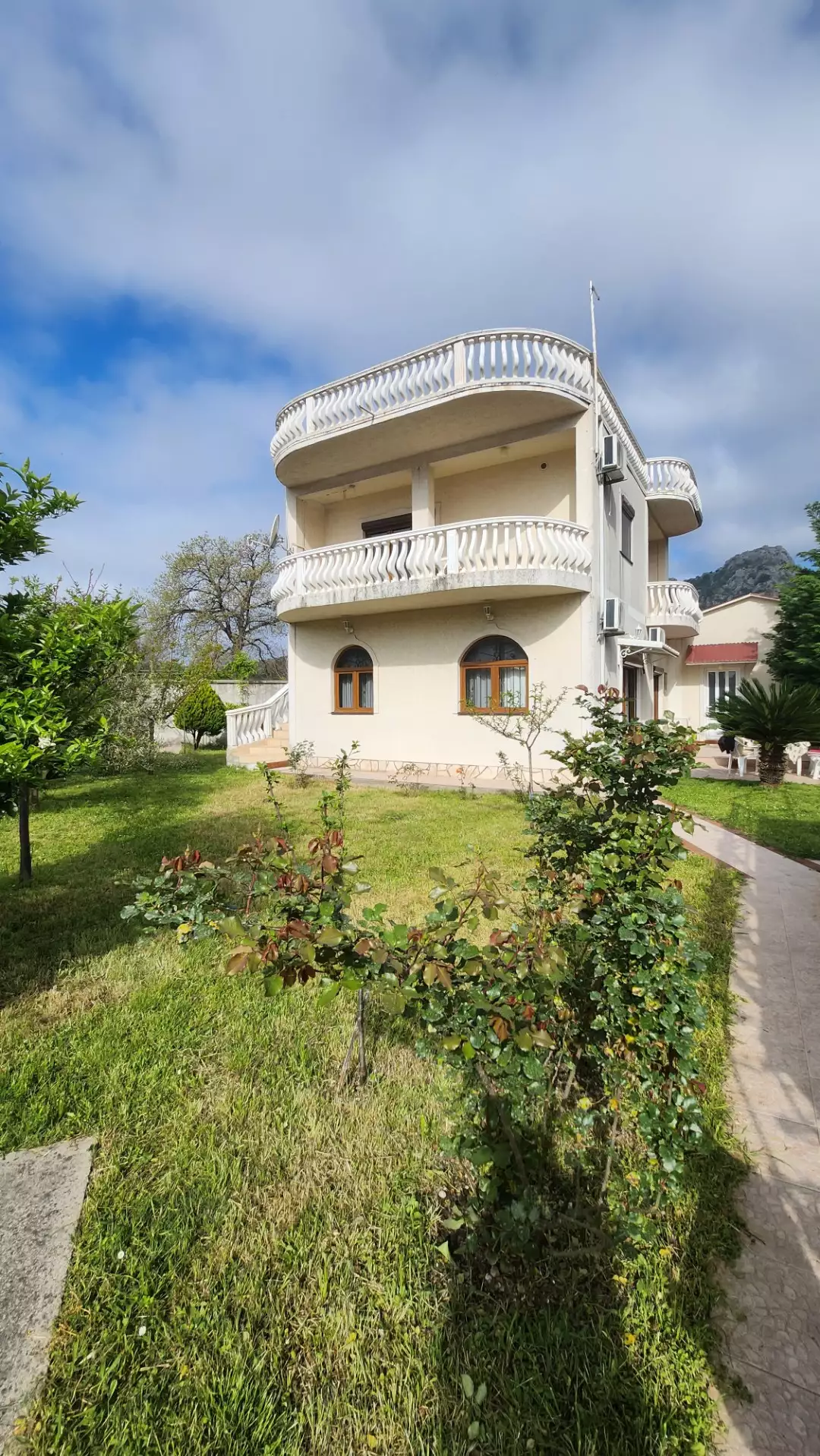 House 137m² in Montenegro, Sutomore. Priced at 210000€ rent photo-1