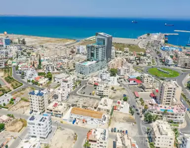 Buy in Cyprus for 281138€