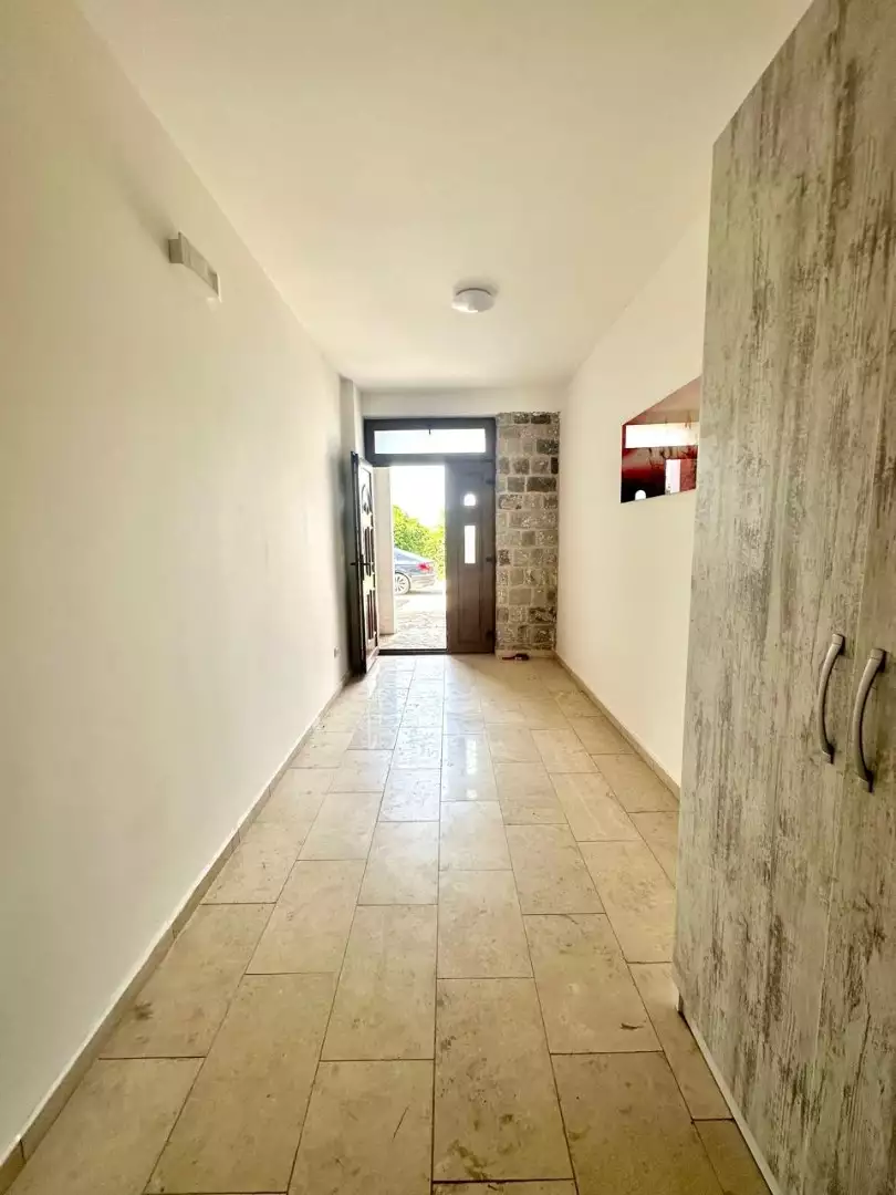 House 366m² in Montenegro, Utjeha. Priced at 375000€ rent photo-15
