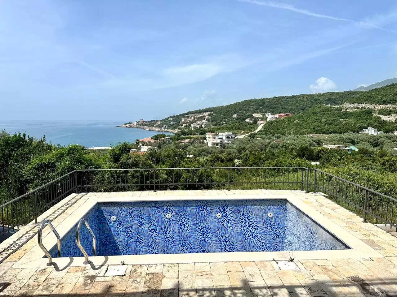 House 366m² in Montenegro, Utjeha. Priced at 375000€ rent photo-20