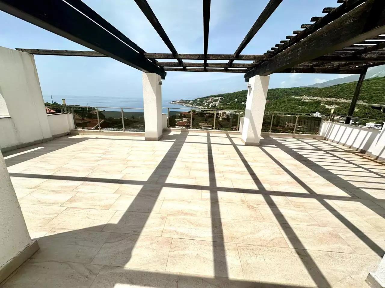 House 366m² in Montenegro, Utjeha. Priced at 375000€ rent photo-30