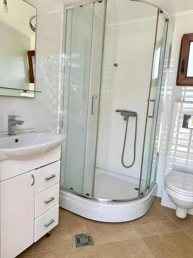 House 366m² in Montenegro, Utjeha. Priced at 375000€ rent photo-31