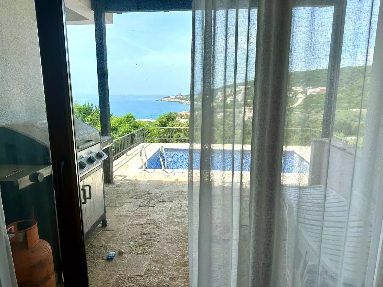 House 366m² in Montenegro, Utjeha. Priced at 375000€ rent photo-40
