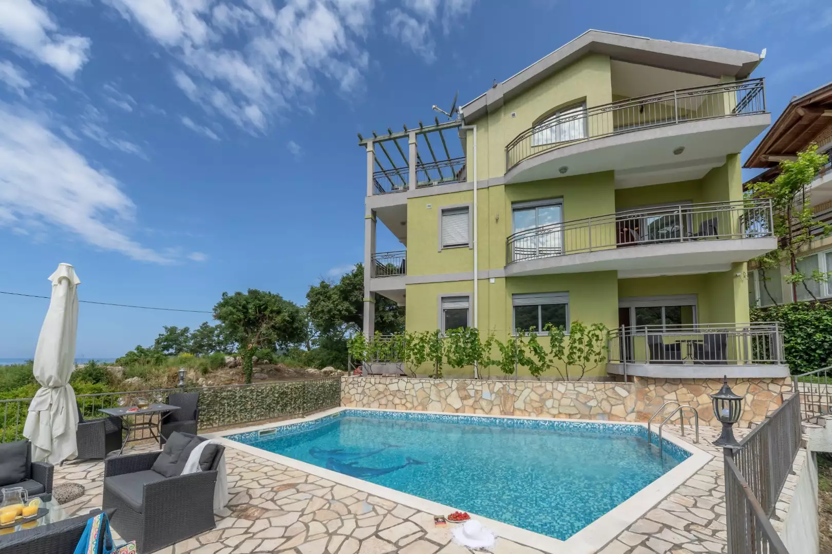 House 247m² in Montenegro, Bularica. Priced at 785000€ rent photo-1