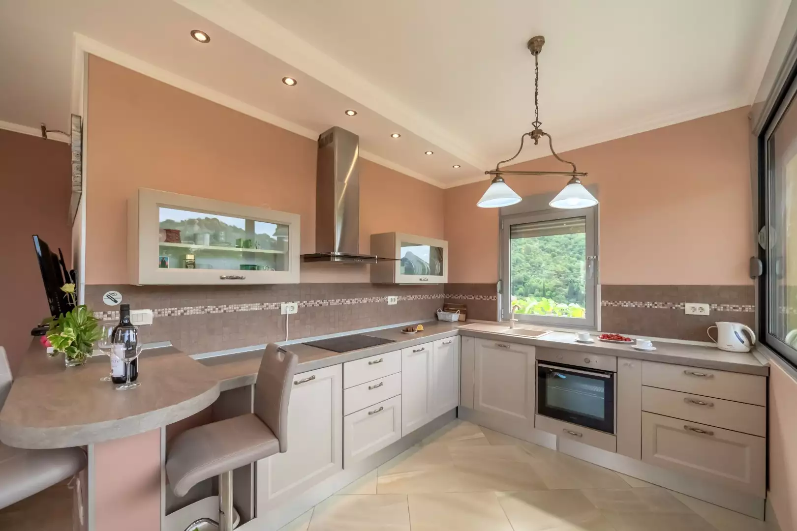 House 247m² in Montenegro, Bularica. Priced at 785000€ rent photo-6