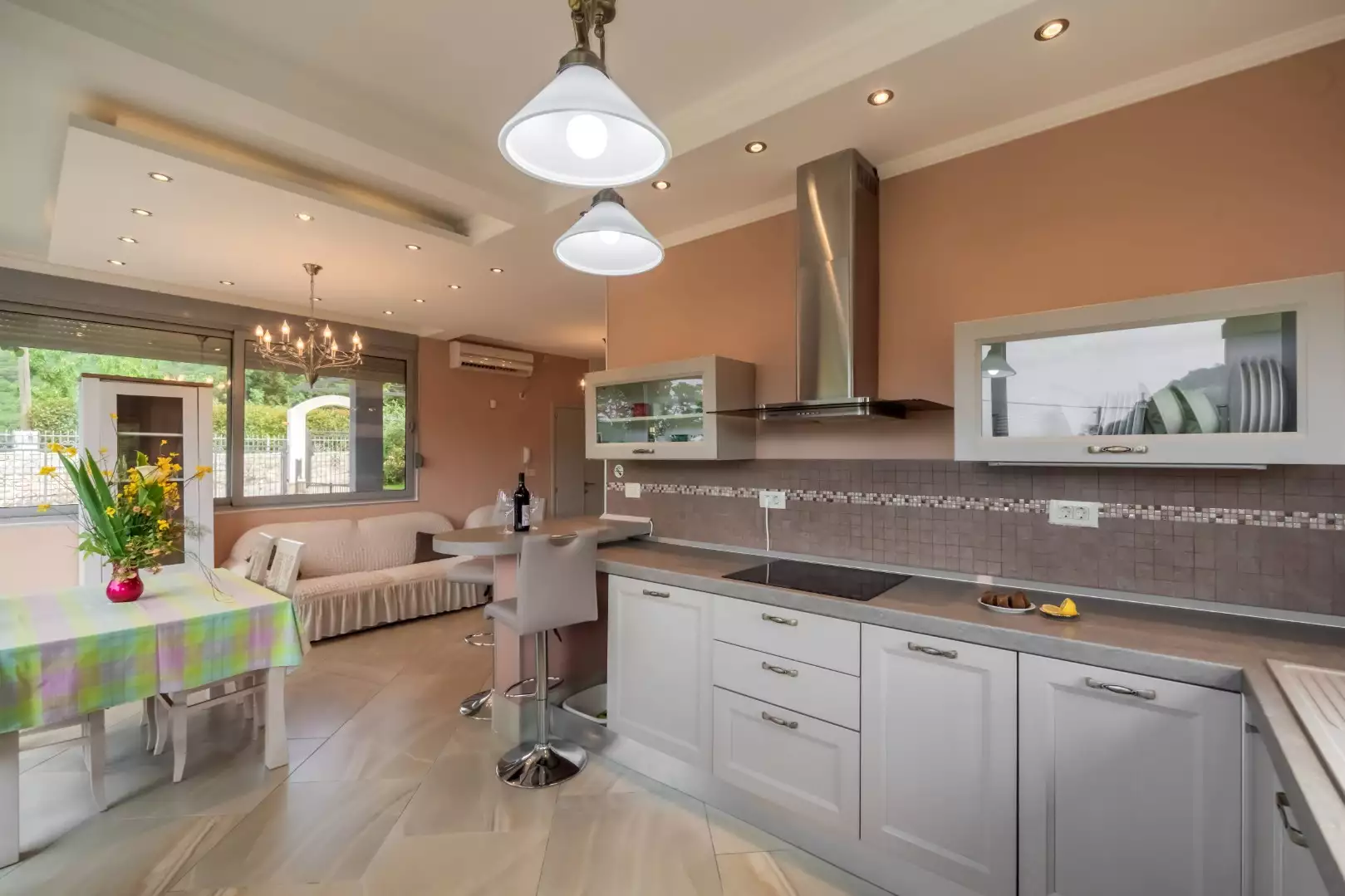 House 247m² in Montenegro, Bularica. Priced at 785000€ rent photo-23