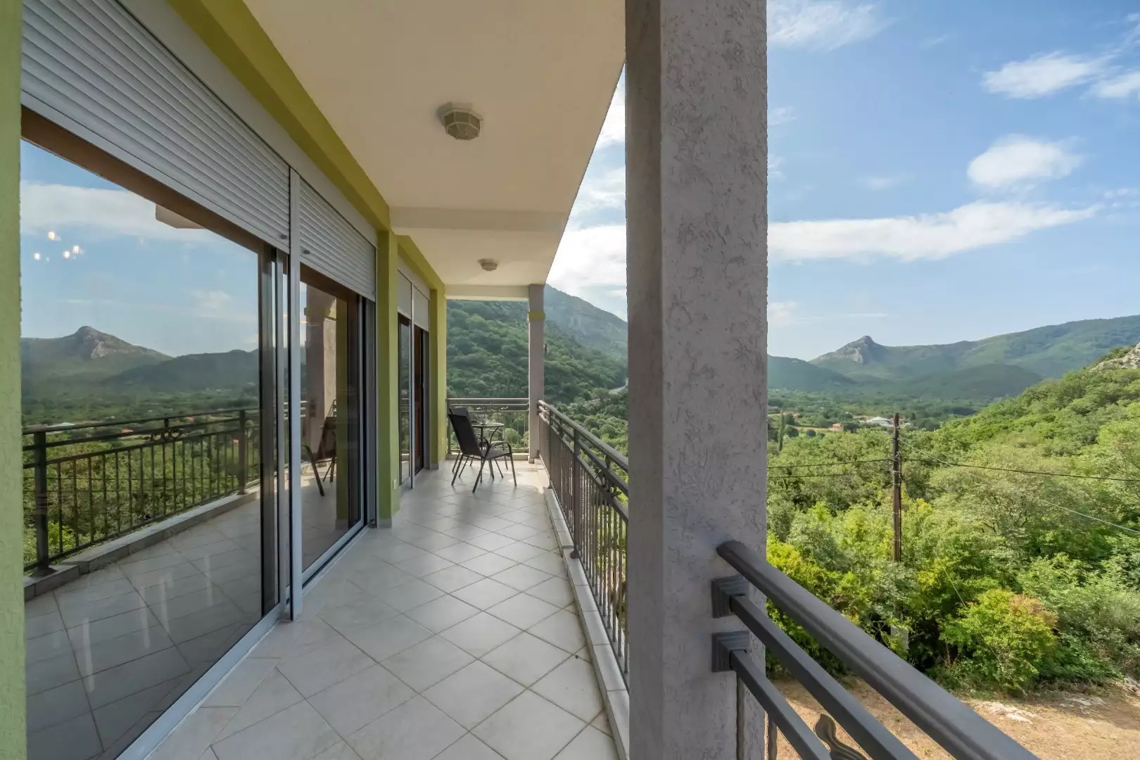 House 247m² in Montenegro, Bularica. Priced at 785000€ rent photo-35