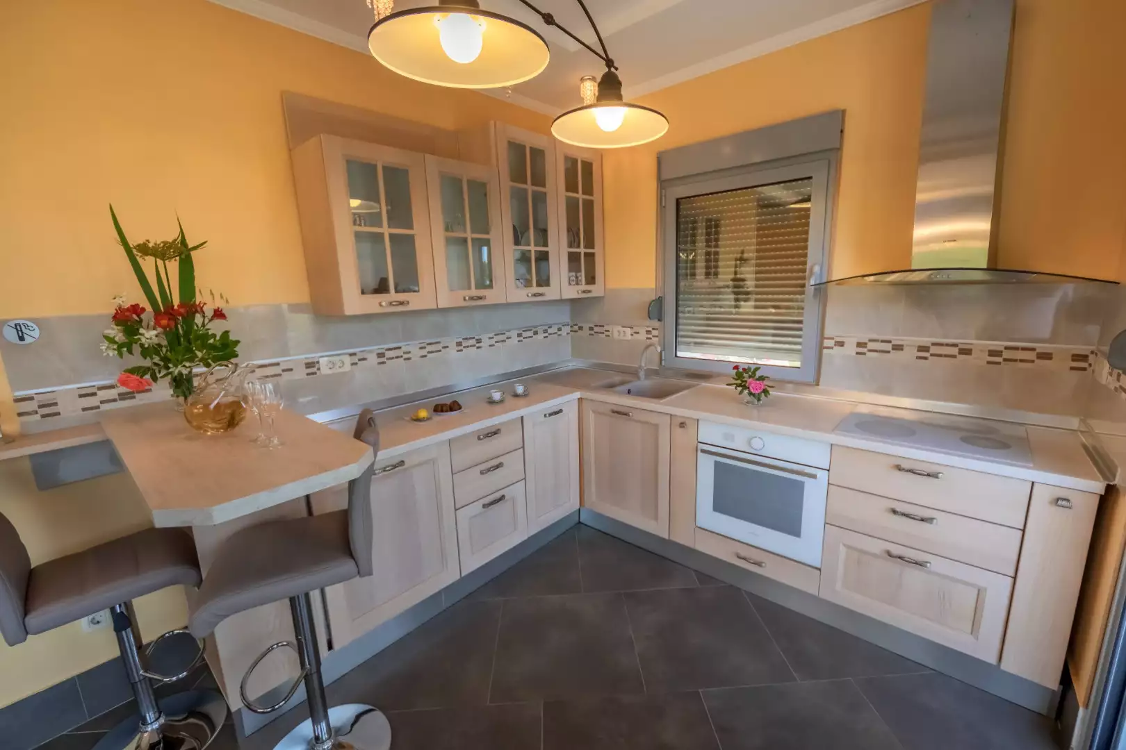 House 247m² in Montenegro, Bularica. Priced at 785000€ rent photo-37