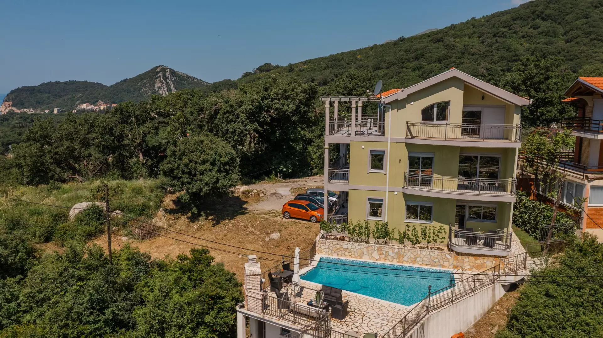 House 247m² in Montenegro, Bularica. Priced at 785000€ rent photo-47
