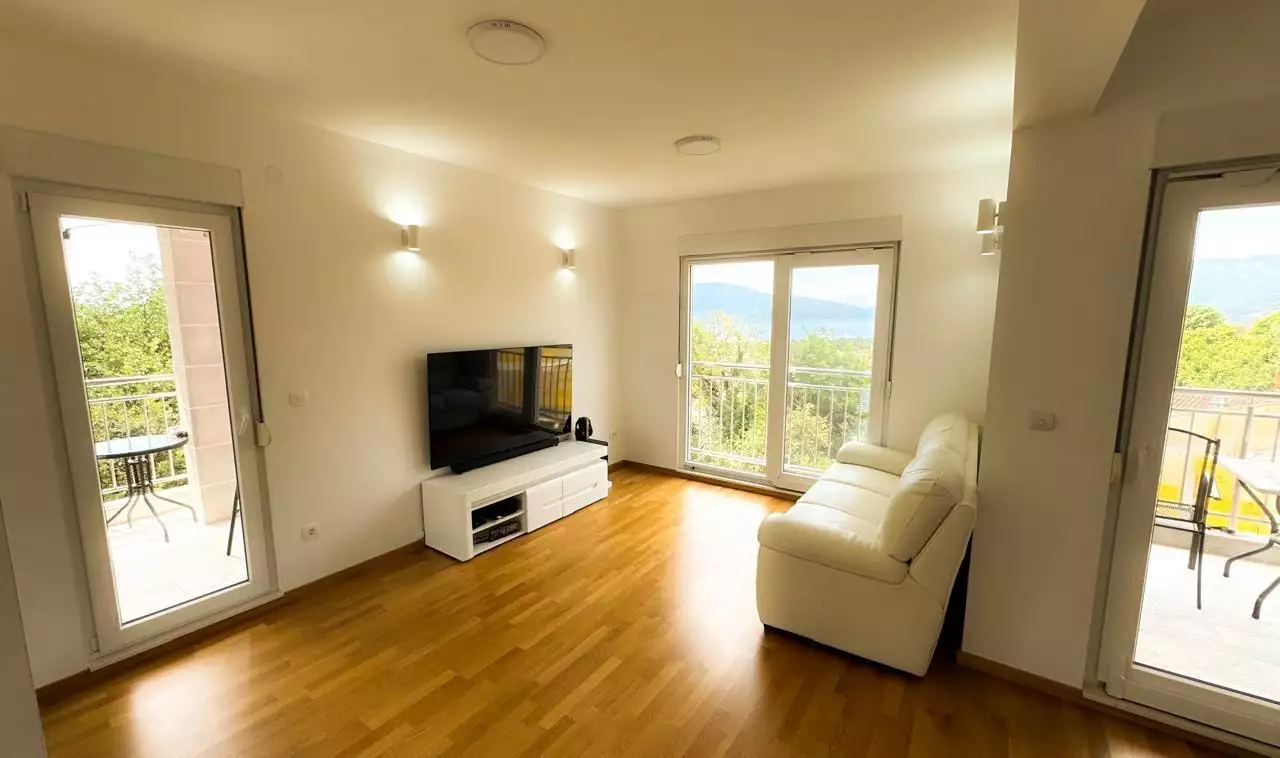 Flat 71m² in Montenegro, Tivat. Priced at 300000€ rent photo-3