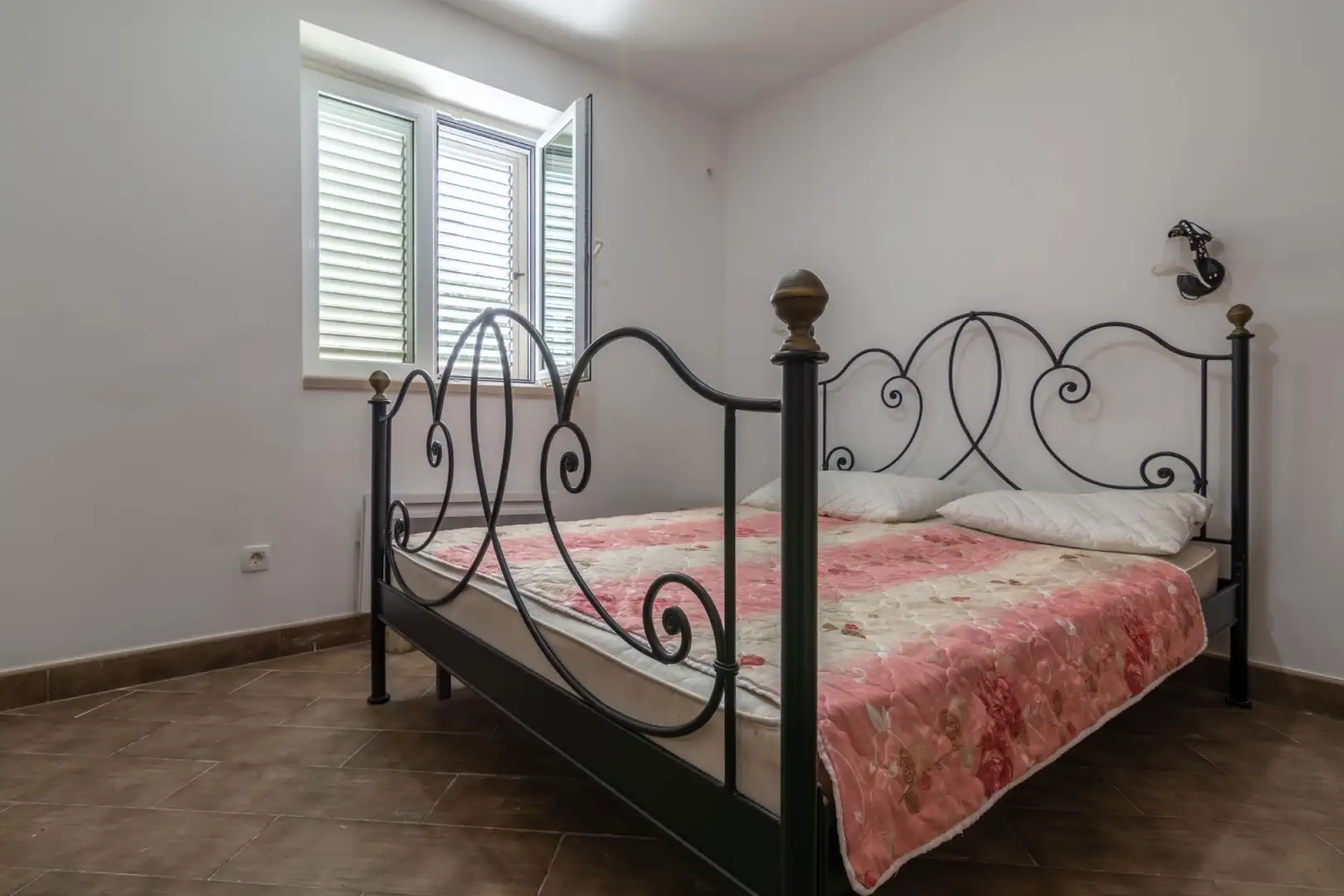 Villa 267m² in Montenegro, Tivat. Priced at 1200000€ rent photo-4