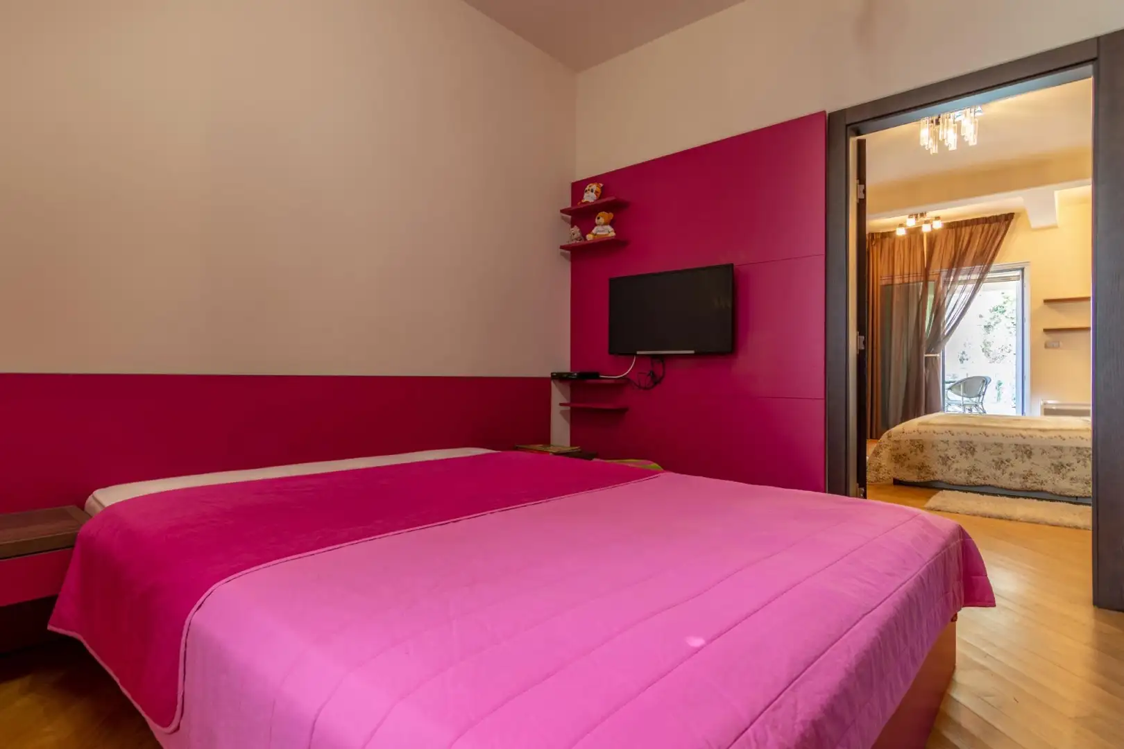 Villa 267m² in Montenegro, Tivat. Priced at 1200000€ rent photo-9